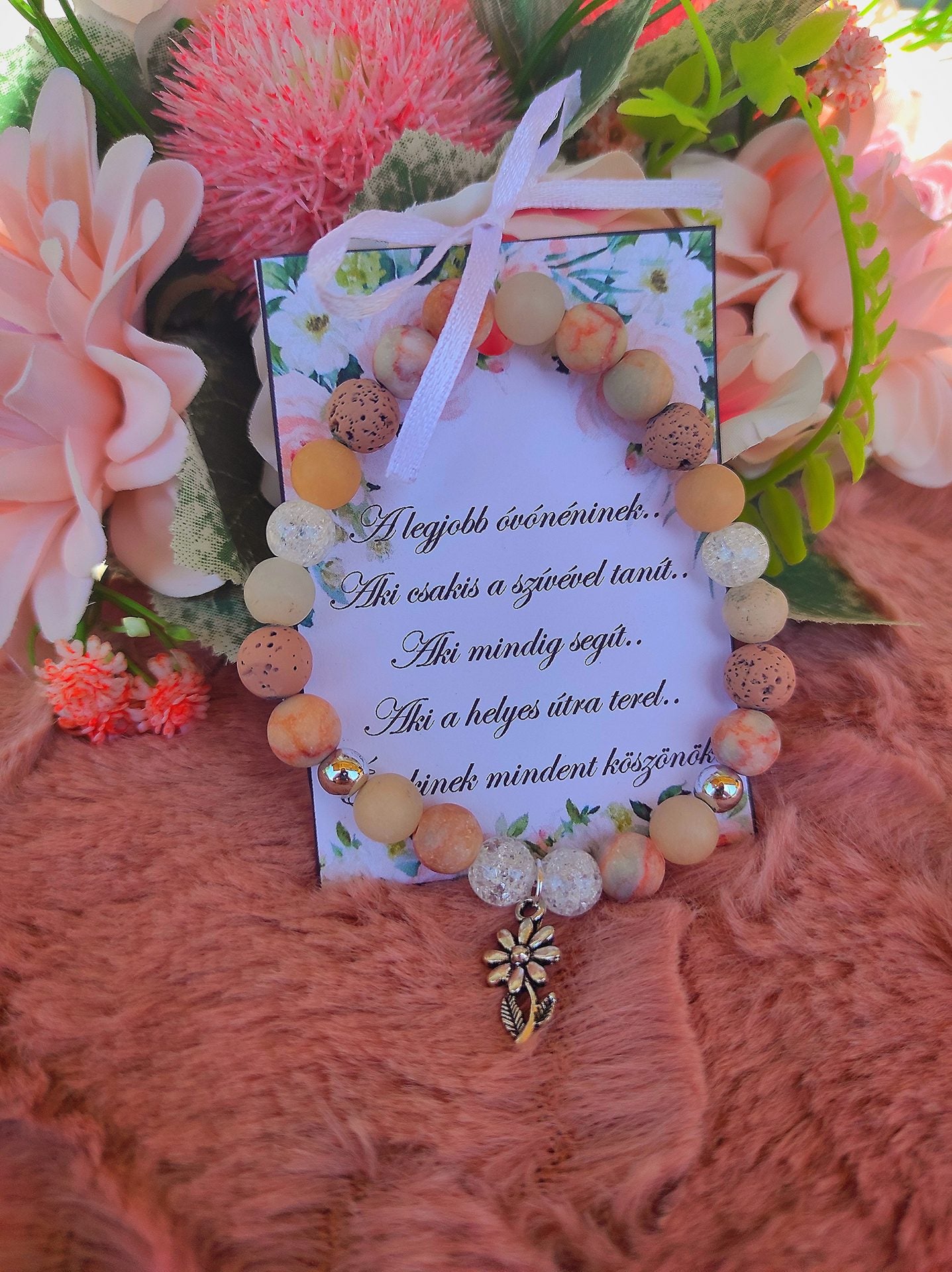 Ballagási ajándék nude ásvány virágos